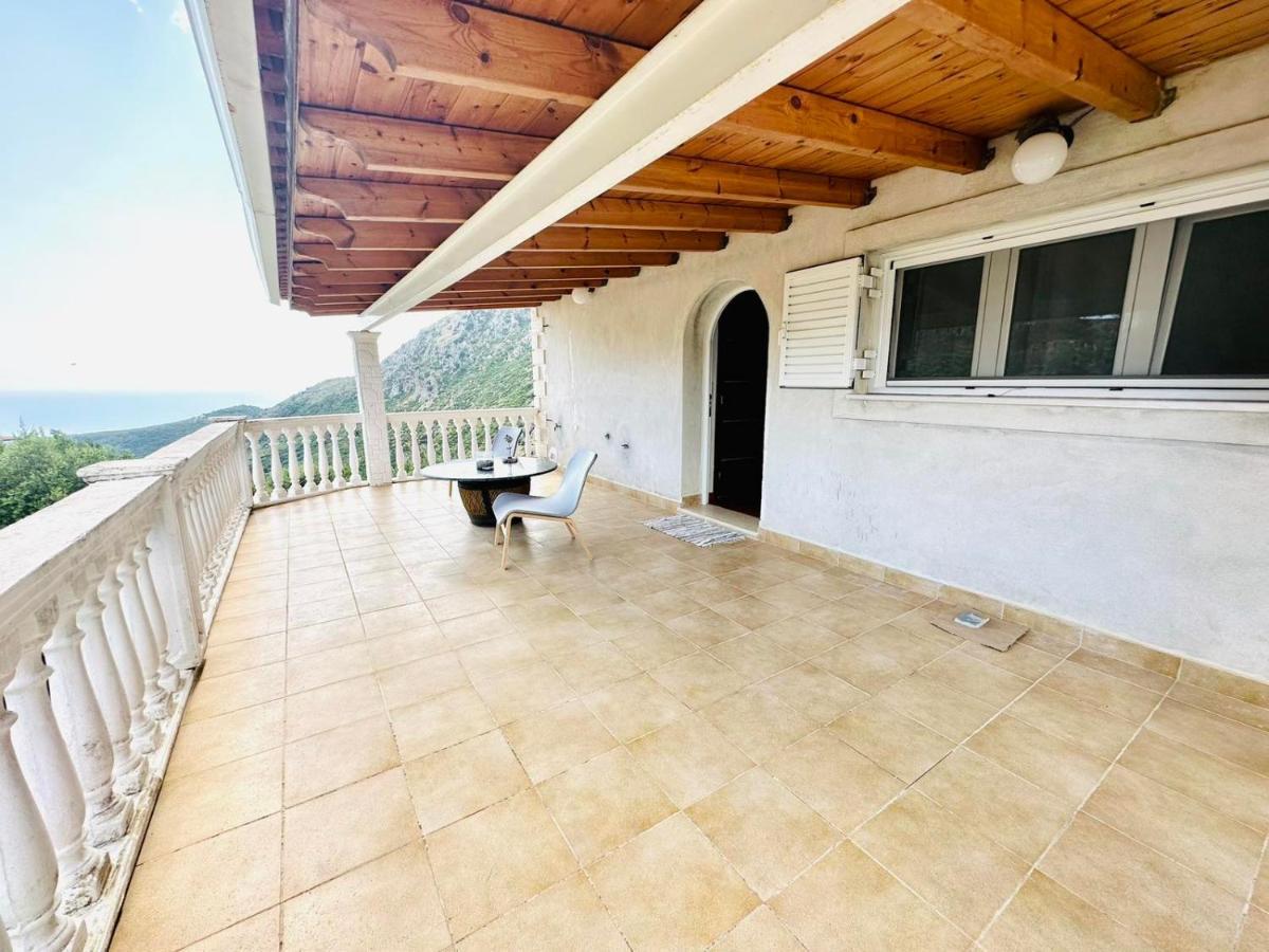Villa Vista Himarë Eksteriør billede