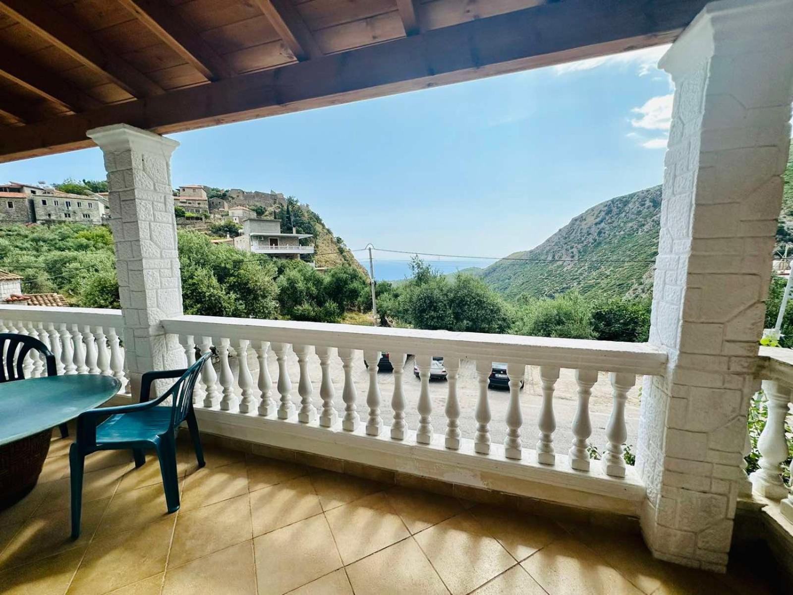 Villa Vista Himarë Eksteriør billede